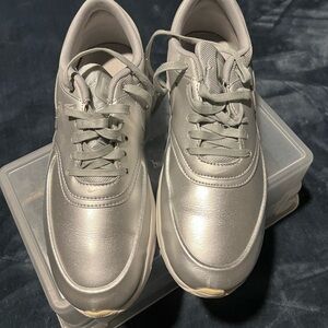 Women's Silver Sneakers ( Nike Air Max )